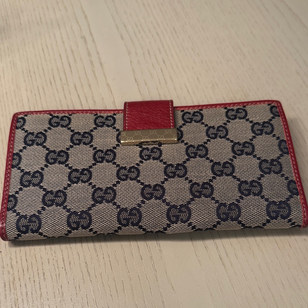 Gucci Vintage Continental Wallet